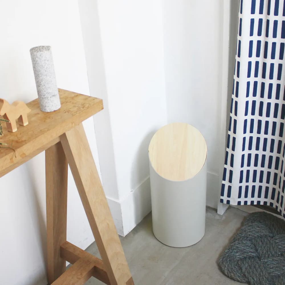 Couvercle en noyer pour corbeille ’SWING BIN’ - S - CORBEILLE À PAPIER