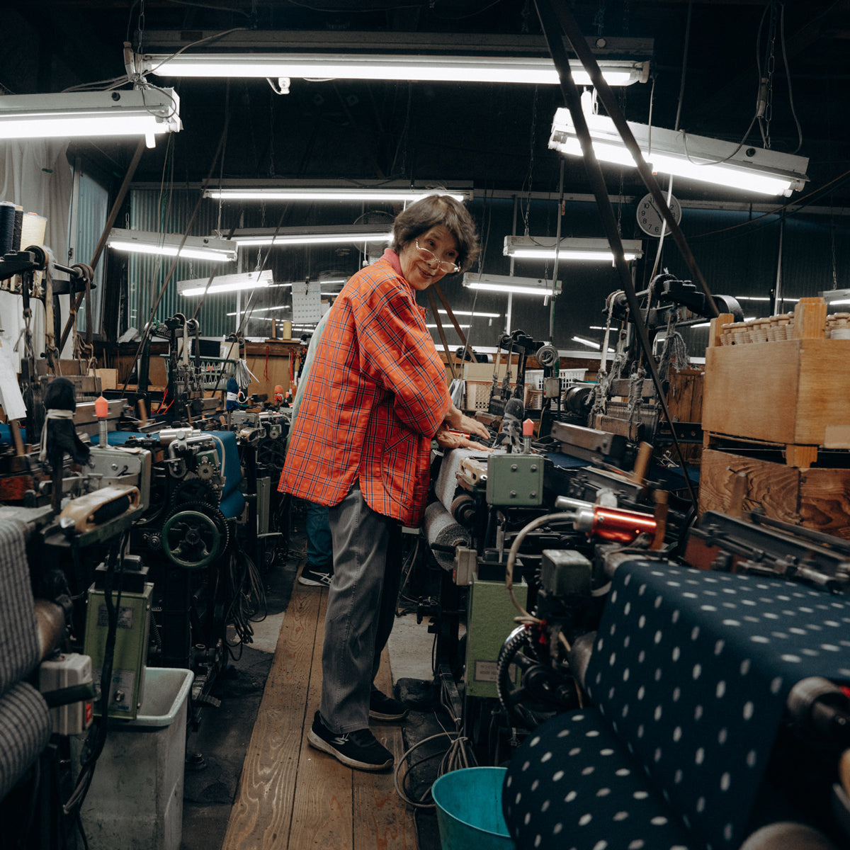 Täschchen M Quadratischer Punkt Navy/Weiß