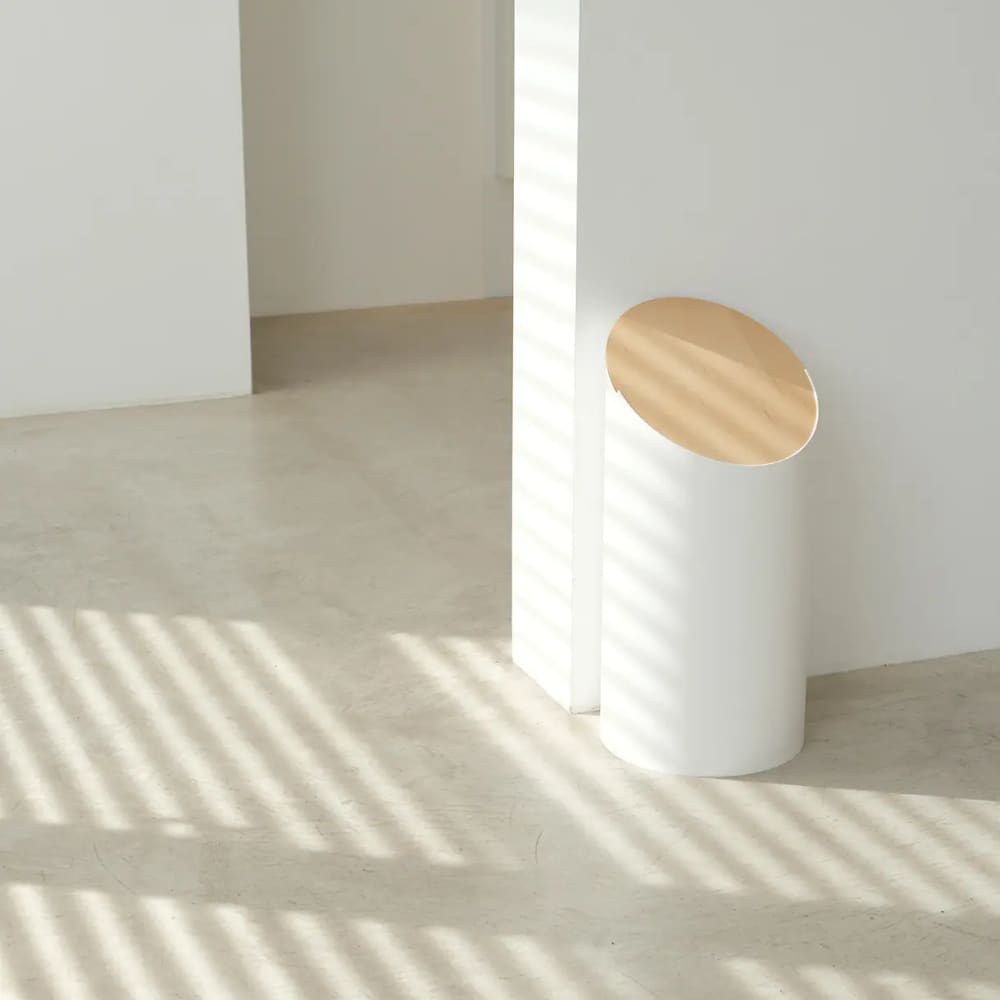 Corbeille à papiers ’SWING BIN’ - Noir couvercle noyer - S - CORBEILLE À PAPIER